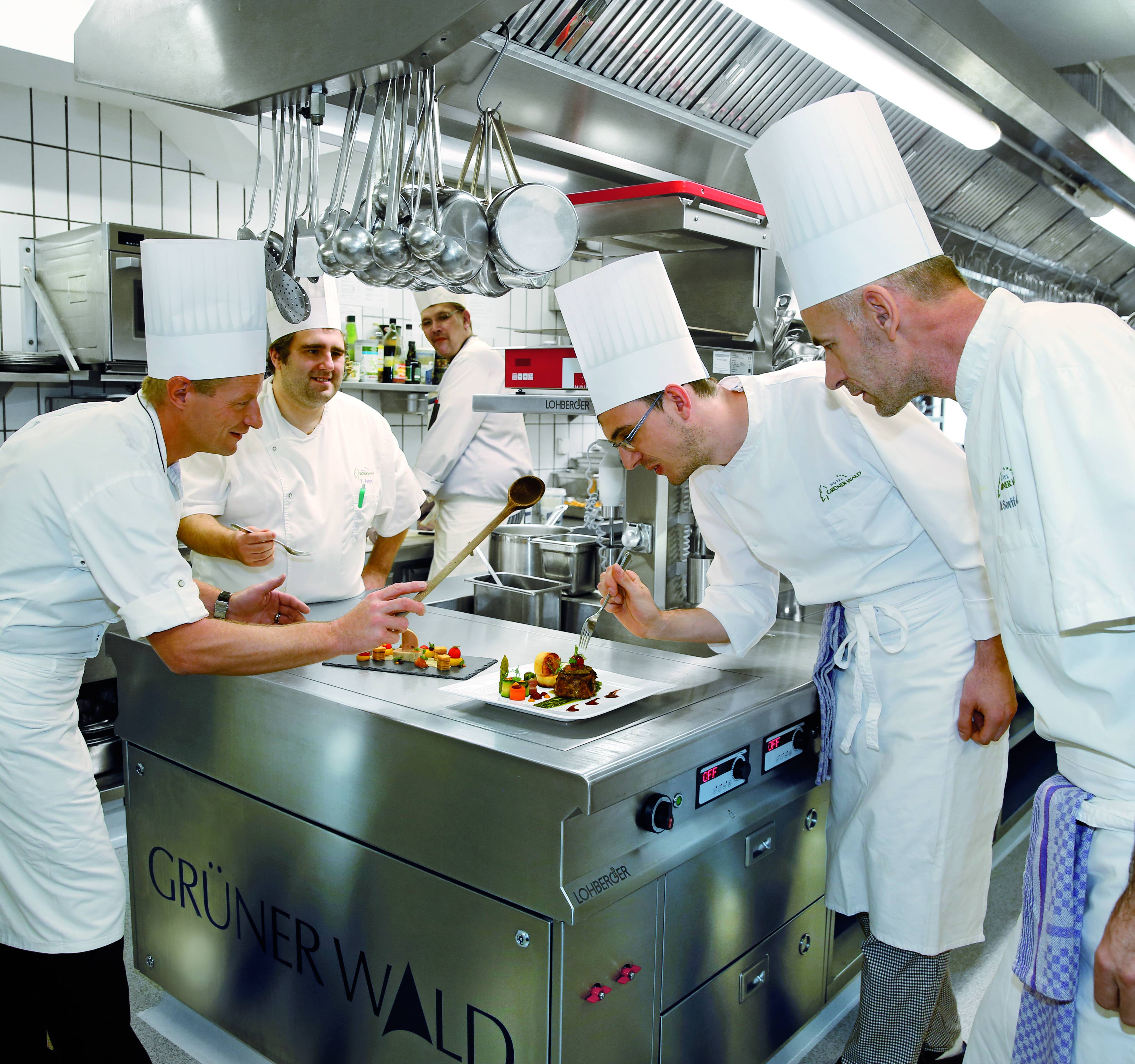 The kitchen team - Hotel Grüner Wald
